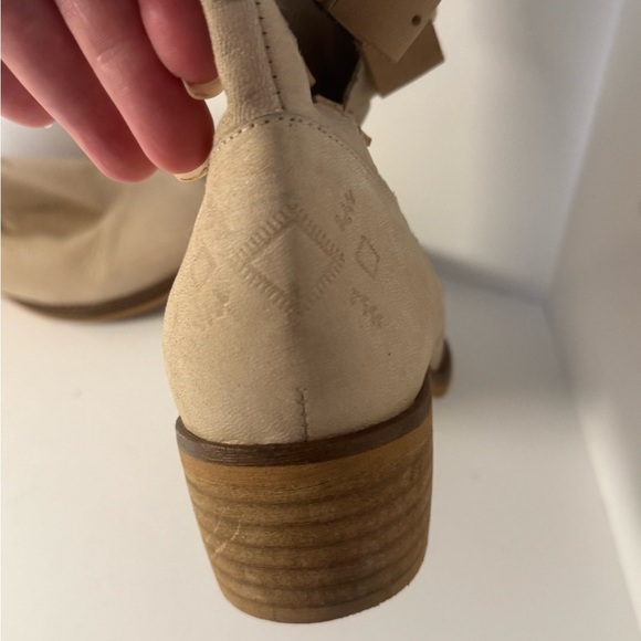 Cool Way Cream Ankle Boots 39 - Picture 5 of 7